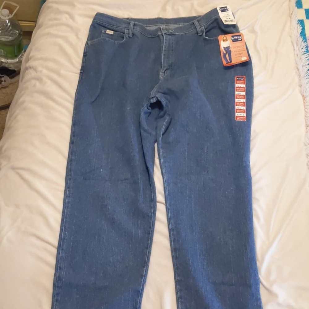 Riders jeans by Lee. Size 22w long. NWT